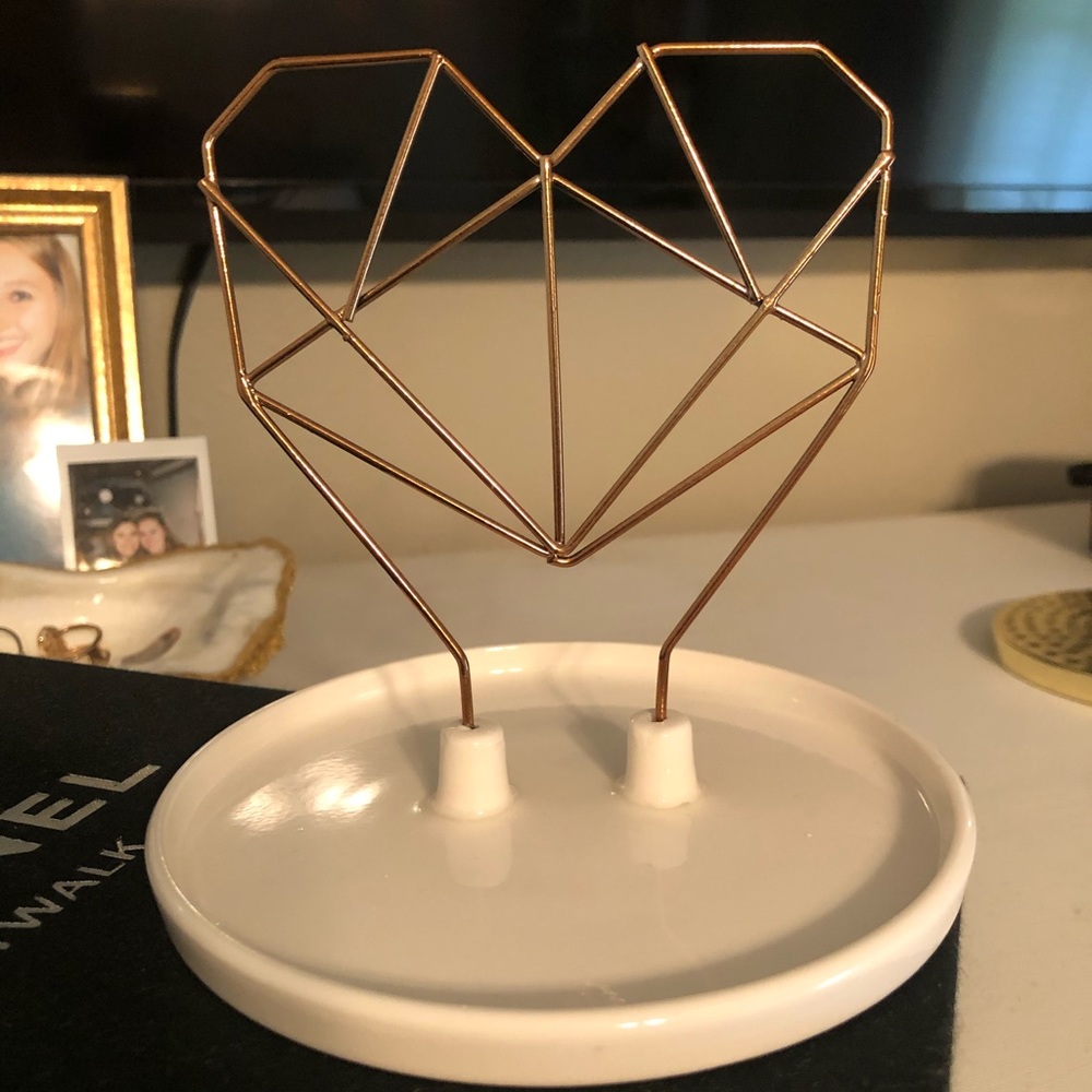 Jewelry holder